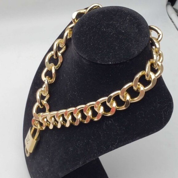 100% Auth Louis Vuitton Lock & Key with Unbranded Gold Plated Chain Necklace - Picture 5 of 8